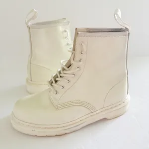 Dr Martens 1460 Mono White Smooth Leather Lace Up Combat Boots Iconic Sole 8M/9L thumbnail 7