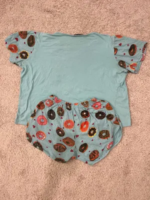 Size 2XL (Loose Size S Fit) Retag Light Blue Donut Themed Sleepwear Set thumbnail 2