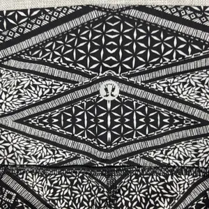 Lululemon Leggings Womens 4 Black Floral Geometric High Rise Ankle Yoga Pants thumbnail 2