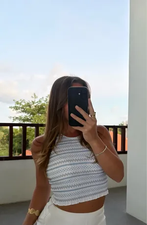 ZARA Backless Top thumbnail 4