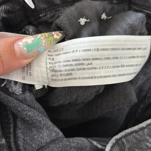 Abercrombie & Fitch The 90’s Straight Ultra High Rise Jeans thumbnail 4