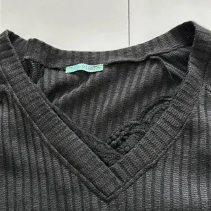 P.S. Kate Black Long‎ Sleeve Top Sz SM thumbnail 2