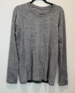 Lululemon Athletica Swift to stride Striped Sz 12 Longsleeve thumbnail 1