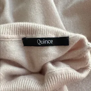 Quince Cashmere Pink Turtleneck Sweater Sz: Xs thumbnail 6