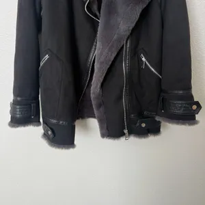 [Zara] Black Faux Fur Suede Double-Faced Oversized Moto Jacket Blogger Fave XS thumbnail 7