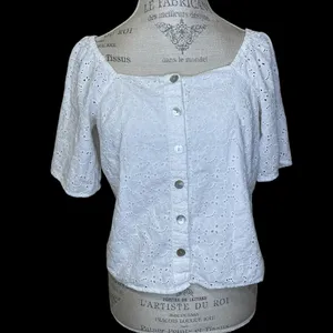 A New Day Short Sleeve Eyelet Button Detail Top White Size Small thumbnail 2
