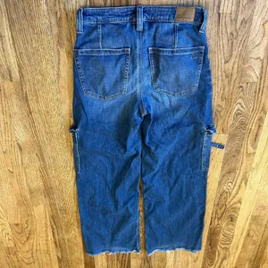 American Eagle Women 2 Wide Leg Cargo Jeans Medium Wash Raw Hem Stretch Denim thumbnail 4