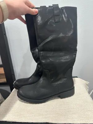 Black mid rise leather boots Size 10 thumbnail 3