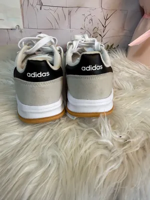 Adidas Women’s Cloudfoam White Black Gum Sneakers Size 5 Excellent Condition thumbnail 4