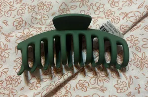 Boutique Hair Clip thumbnail 1