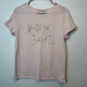 Victoria’s Secret Powder Pink T-shirt With Velour Logo Size Medium thumbnail 1