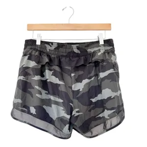 Athleta Camo Printed Mesh Run Racer Shorts Sz M thumbnail 7