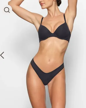 NWT SKIMS Fits Everybody T-Shirt Bra Sz‎ Onyx Sz 40DD thumbnail 1