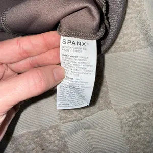 Spanx‎ AirEssentials Shine Half Zip Smoke Silver Womens Size Medium NWOT thumbnail 3