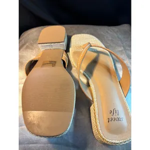 Sweet Life Helen Tan Woven Raffia Block Heel Thong Sandals Square Toe 7.5M thumbnail 6