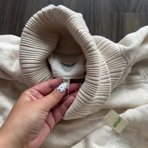 Aerie Sweatshirt thumbnail 2
