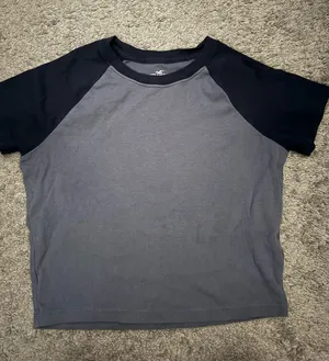 Hollister Baby Tee thumbnail 1