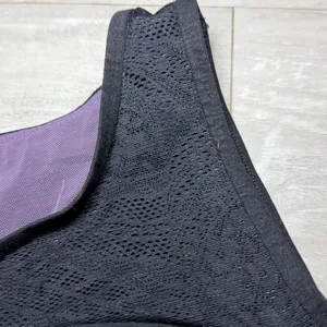 Black Sleeveless Women's Top Athleta Medium thumbnail 5