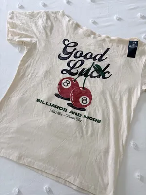 Hollister Oversized Off-Shoulder Graphic Tee thumbnail 4