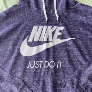 Nike lightweight purple sweatshirt thumbnail 2