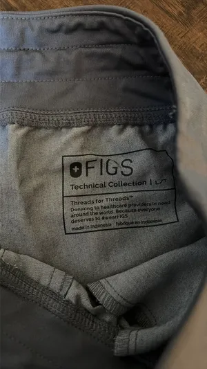 FIGS Scrub Pants thumbnail 2