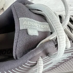 Brooks Addiction Walker Suede‎ Sneaker Shoes Womens 8 Shark Alloy Oyster Lace Up thumbnail 12