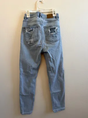 American Eagle Highest Rise Mom Jeans thumbnail 2