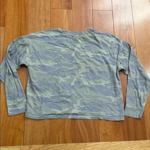 Abercrombie &‎ Fitch Green Camouflage Long Sleeve Crop Tee size M thumbnail 6