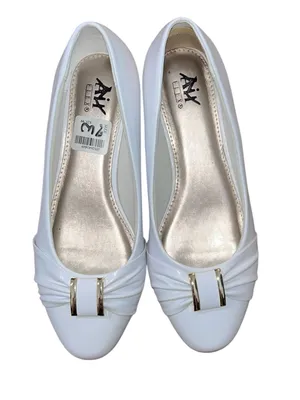 Air Flex Mae White Gold Dress Flats Low Heel Shoes 7W Wide NWT thumbnail 1