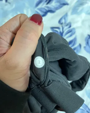 Lululemon wunder train tank size 2 thumbnail 4