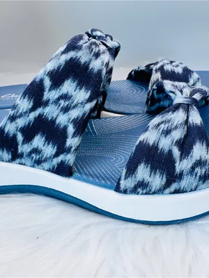 Clarks Cloudsteppers Arla Coast Slide Sandals – Blue – Women’s 8.5 thumbnail 4
