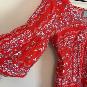 Small Skies are Blue Red Blue Boho Floral Print Dress Bell Sleeves Button Lined‎ thumbnail 7