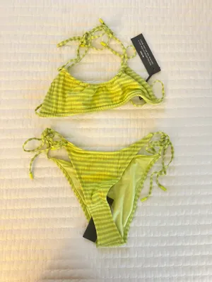 Triangl Bikini Set Swimsuit thumbnail 4