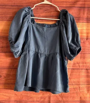 Old Navy Womens Blue Tencel Lyocell Puff Sleeve Smocked Peplum Top Medium NEW thumbnail 1