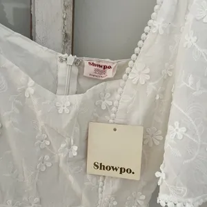 NWT Showpo White Embroidered Mini Dress Size 4 Fancy a Spritz‎ with Square Neck thumbnail 8