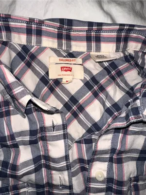 Levi's Men's Navy, White & Pink Plaid Button-Down Shirt thumbnail 2