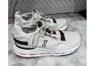 On Cloudnova Women’s Size 10.5 White Burgundy CloudTec Lifestyle Running Shoes thumbnail 4