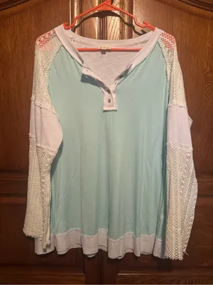 POL Mixed Media Patchwork Lace Henley Top - Mint Green Size M thumbnail 2