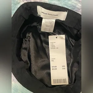 Urban Outfitters Tie-Dye Bucket Hat thumbnail 2