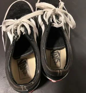 Sneakers thumbnail 2