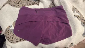 Lululemon Shorts 2.5" Low-Rise Speed Up thumbnail 2
