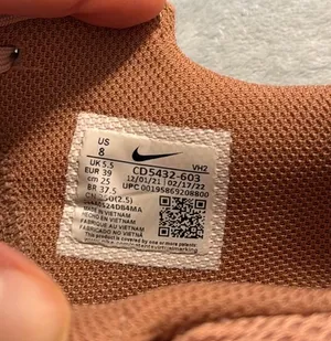 Pink Nike Air Max Sneakers thumbnail 5