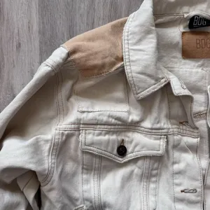 Urban Outfitters BDG Adult/Women’s Patchwork White Denim Jean Jacket L thumbnail 5