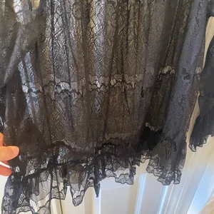 Lace blouse thumbnail 3