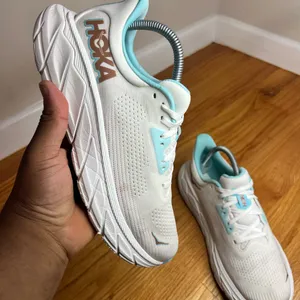 Hoka One One Arahi 7 “Frost Rose Gold” Size 9W B NO BOX thumbnail 17