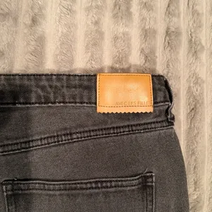 Avec Les Filles Distressed High Rise Straight‎ Leg Jeans Washed Black Size 31 thumbnail 8