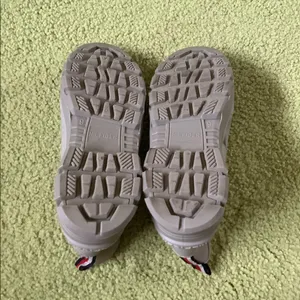 Tommy Hilfiger rain booties- easy to pull on / off - NEW condition ☔️☔️ thumbnail 8