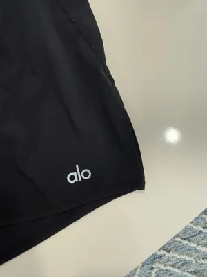 Alo yoga shorts thumbnail 2