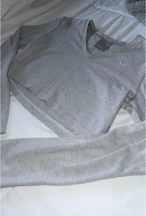 Cropped Nike Long Sleeve thumbnail 3