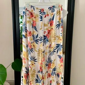 Boho Floral Wide Leg Lightweight Pants Size M thumbnail 2